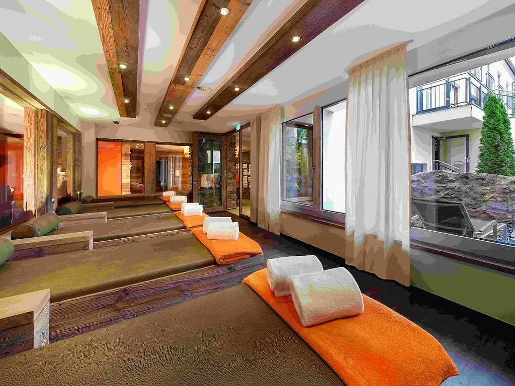 Posthotel Donaustauf 4*,