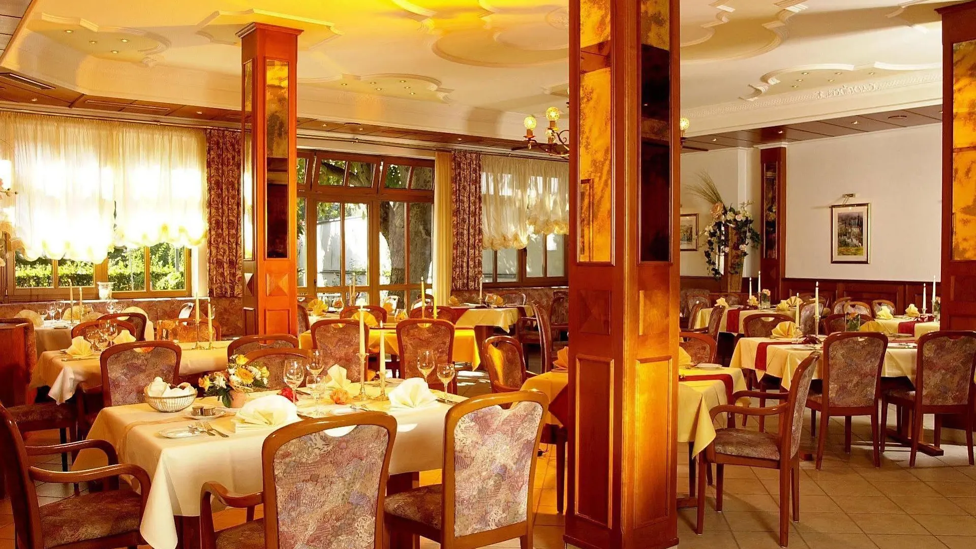 Posthotel Donaustauf Hotel
