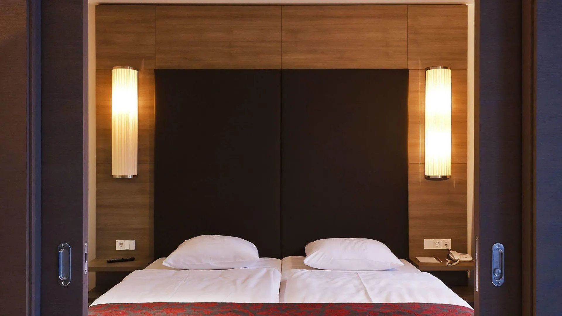 Posthotel Donaustauf 4*,