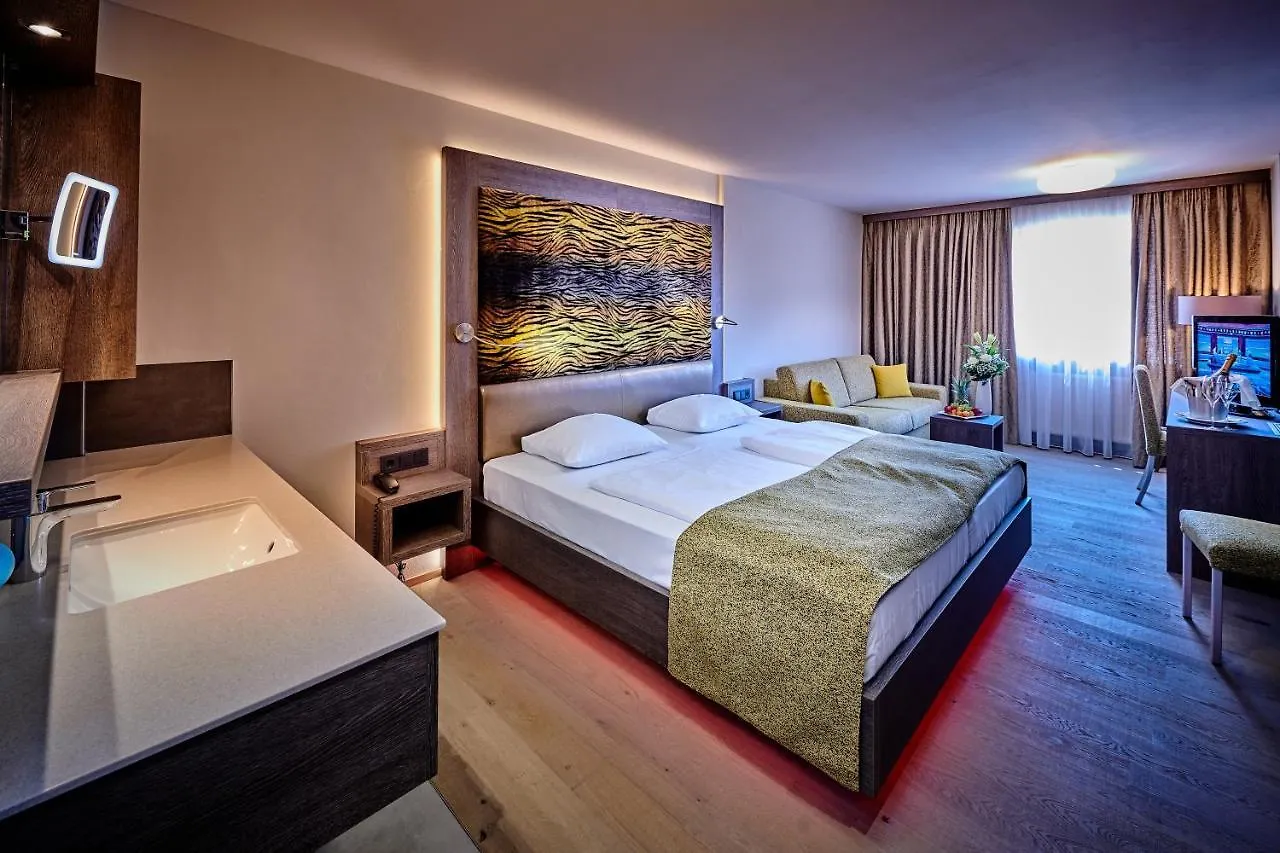 Posthotel Donaustauf 4*,  Niemcy